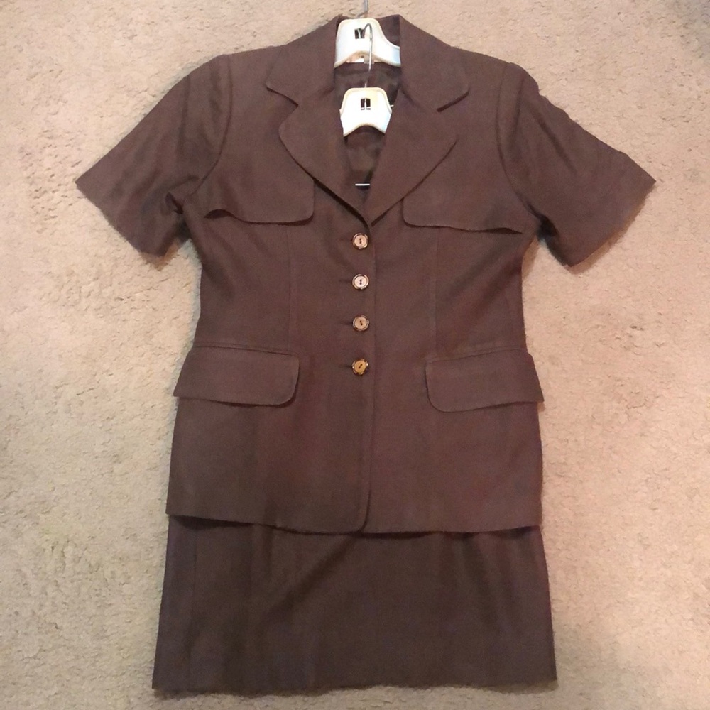 Sz 6 Brown Skirt Suit Short Sleeve Lined Renlyn